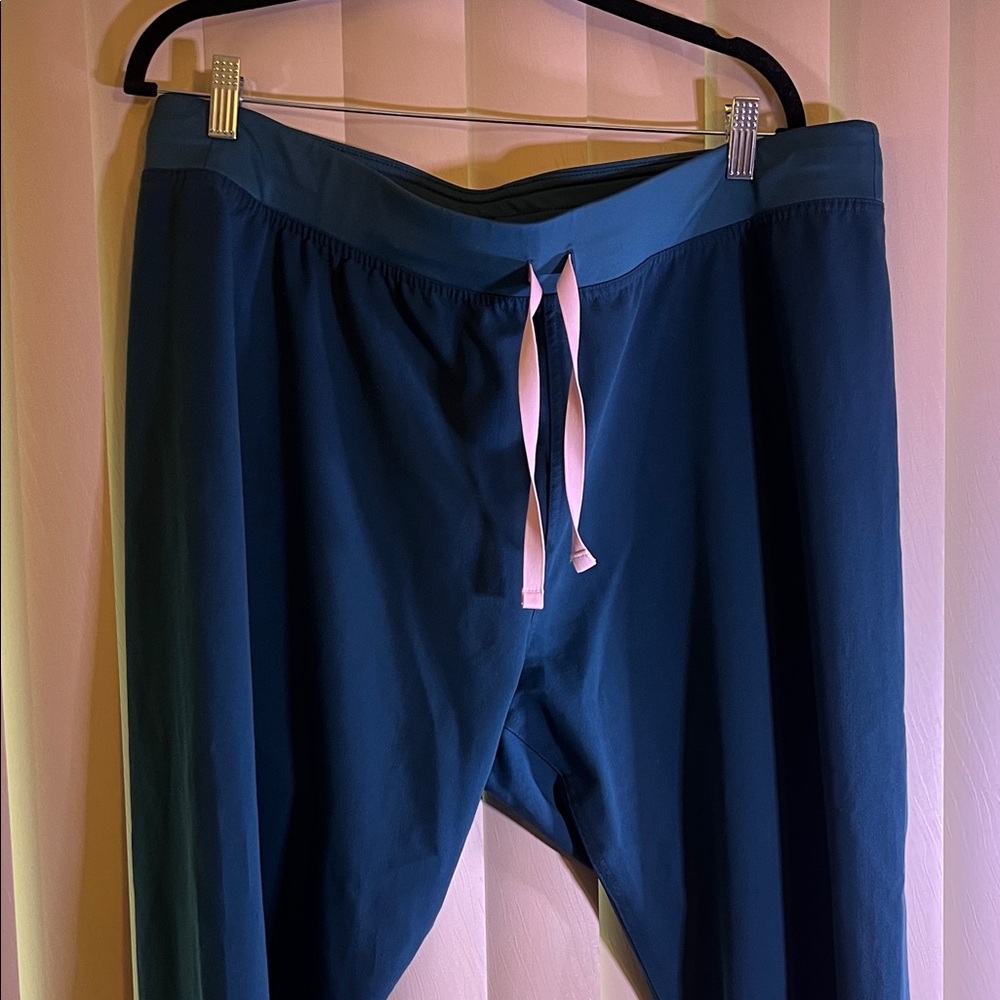 Figs Caribbean Blue Women’s XL Tall Livingston Basic Pant